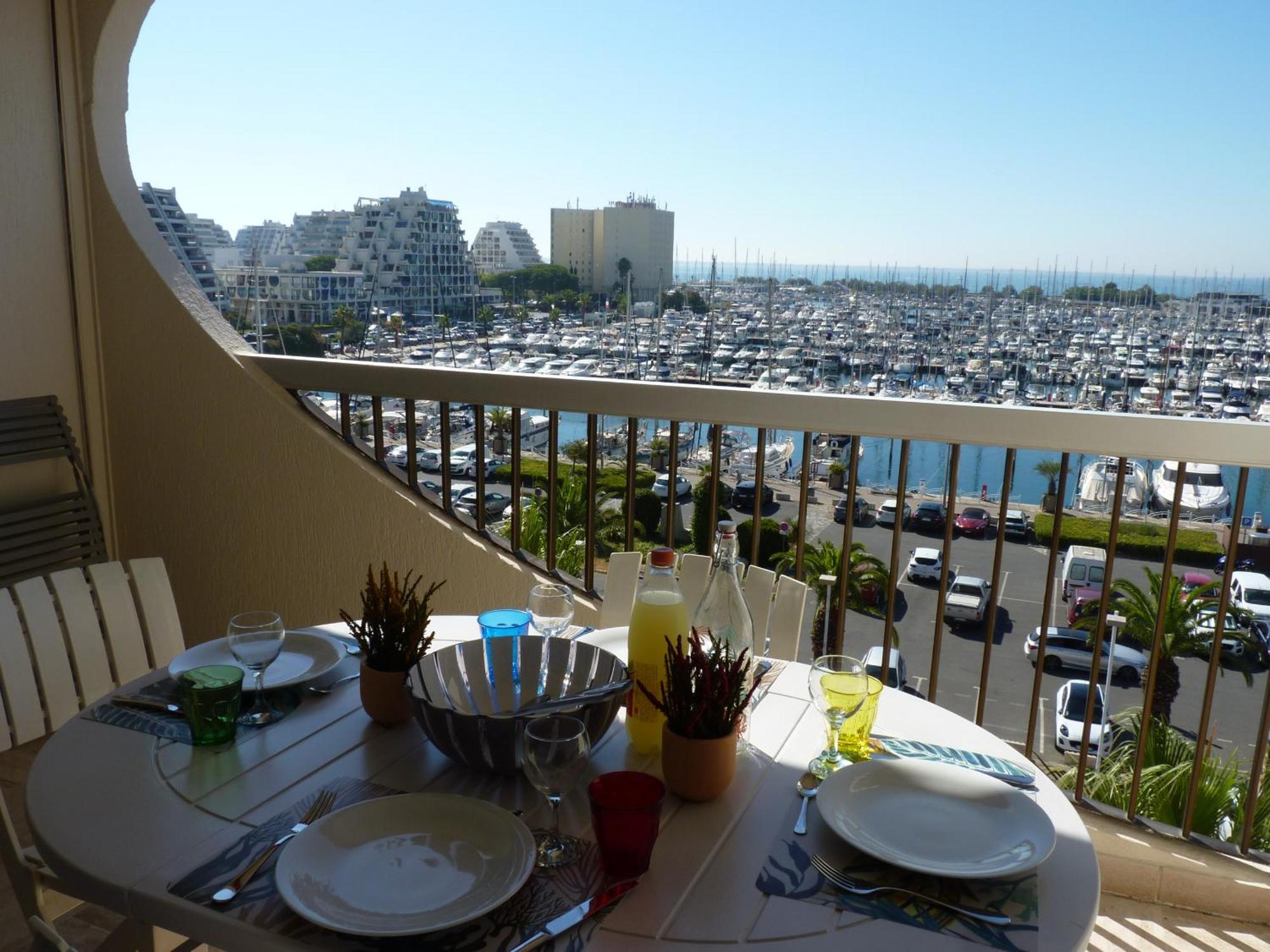 Sol-y-days Eden: Duplex Sea View Apartment La Grande-Motte