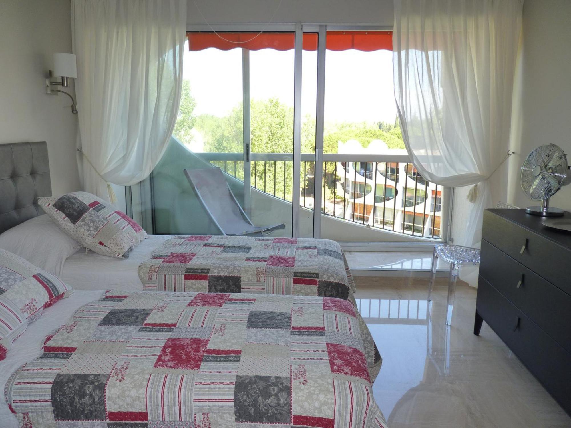 Sol-y-days Eden: Duplex Sea View La Grande-Motte